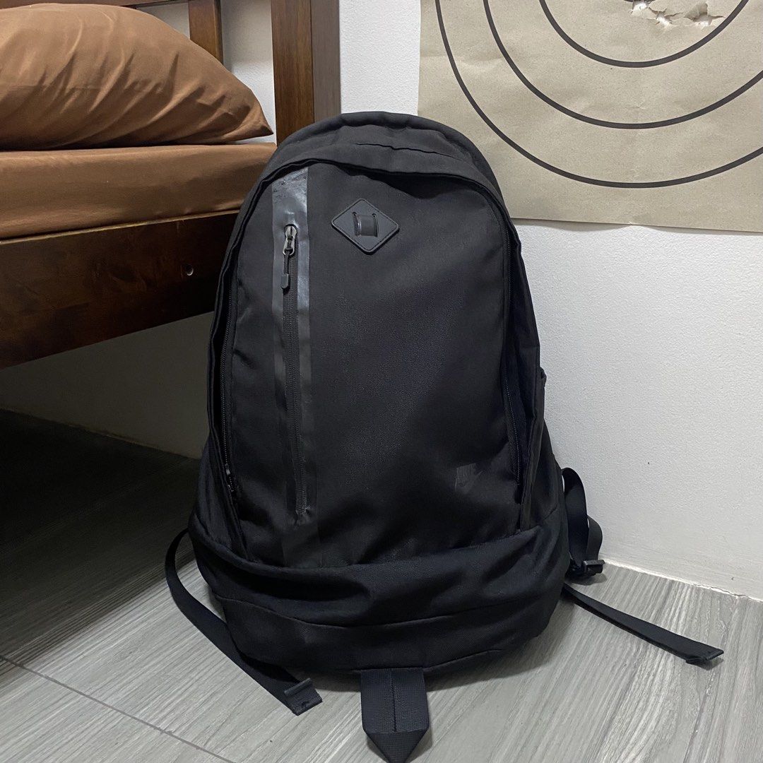 Nike Black Backpack (Category: Backpacks) located in Cainta. Submitted by barangaydrip (Listing ID 1465601749, Image 1). Description: No issue naman Cainta area RFS: Elite bag.