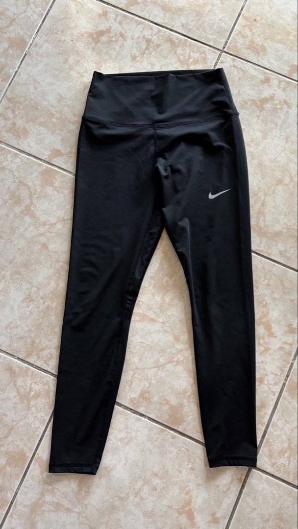 Nike black leggings (Category: Activewear) located in Iligan City. Submitted by shop.kayescloset (Listing ID 1465633613, Image 1). Description: 👗 We offer carefully selected pre-loved items that are good as new unless stated otherwise. Some pieces may have light, washable stains, but rest assured we do our best to provide quality and affordable finds. 📦 Shipping & Delivery For customers in Iligan City, delivery can be arranged via Maxim. For ot