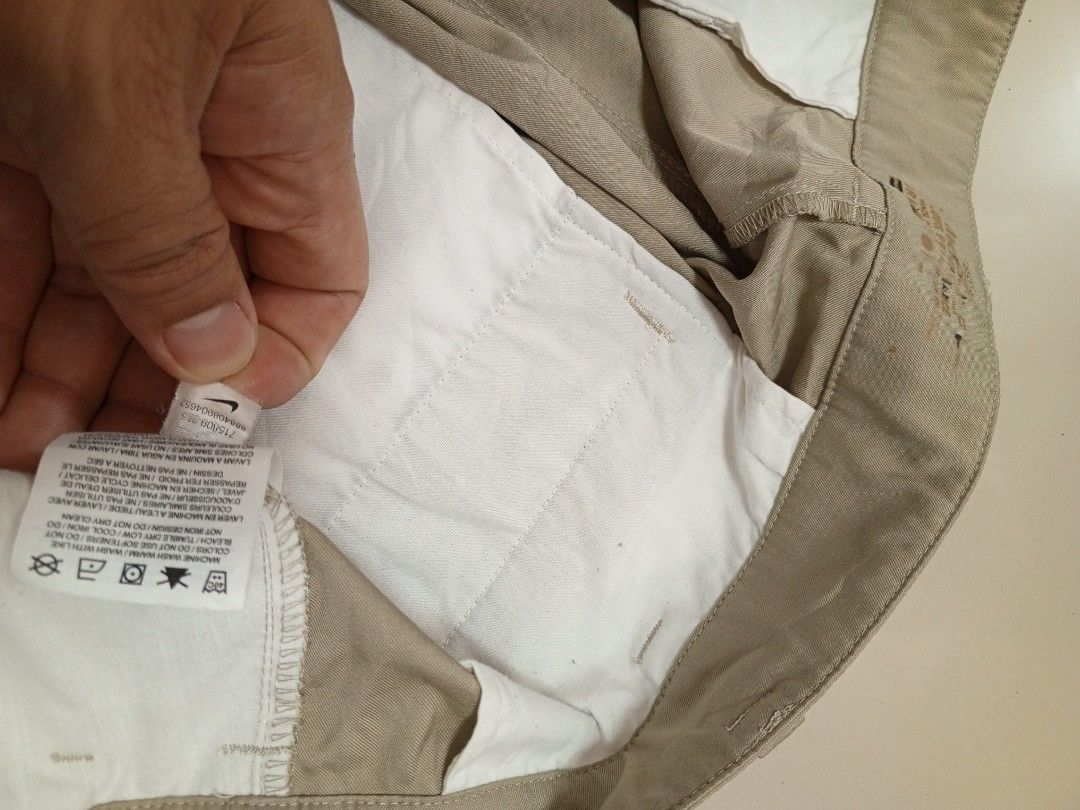 Nike Golf Dri-FIT Tan Shorts (Category: Shorts) located in Orani. Submitted by thriftniea (Listing ID 1465689608, Image 3). Description: NIKE GOLF SHORT TOUR PERFORMANCE SIZE 38 LENGTH 21.5.