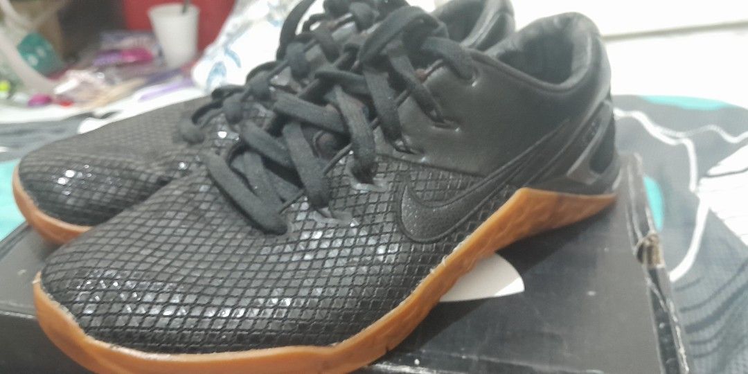 Nike HWPO Matt Fraser 10 us men (Category: Sneakers) located in Manila. Submitted by dreamweaver25 (Listing ID 1465645396, Image 2). Description: barely used orig collectible shoes nike metcon 4 10 us men pick up cubao ship via lalamove kaliwaan bayad ship via jrs if provinces price is fixed sure buyer only.