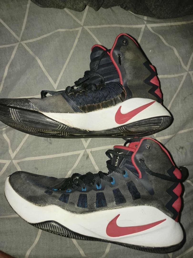 Nike Hyperdunk 2016 Basketball Shoes (Category: Sneakers) located in Caloocan City. Submitted by odinfrancisco.347 (Listing ID 1465701553, Image 2). Description: - Brand/Model: Nike Hyperdunk Basketball Shoes - Colorway: Black and Red - Size: Men's US 11 / EUR 45 / UK 10 - Features: High-top design, lace-up closure, Flywire cables for lockdown, Nike Zoom cushioning - Outsole: Rubber with multi-directional traction pattern - Condition: Normal sign