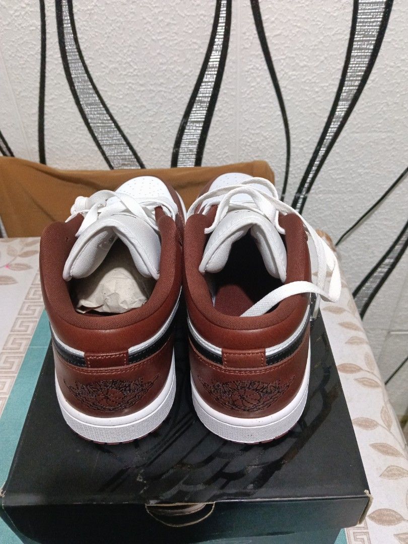 Nike Jordan 1 low (Category: Activewear) located in Cavite. Submitted by purplepink30 (Listing ID 1465648821, Image 3). Description: .