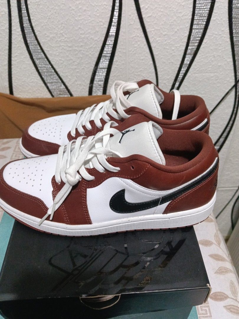 Nike Jordan 1 low (Category: Activewear) located in Cavite. Submitted by purplepink30 (Listing ID 1465648821, Image 2). Description: .
