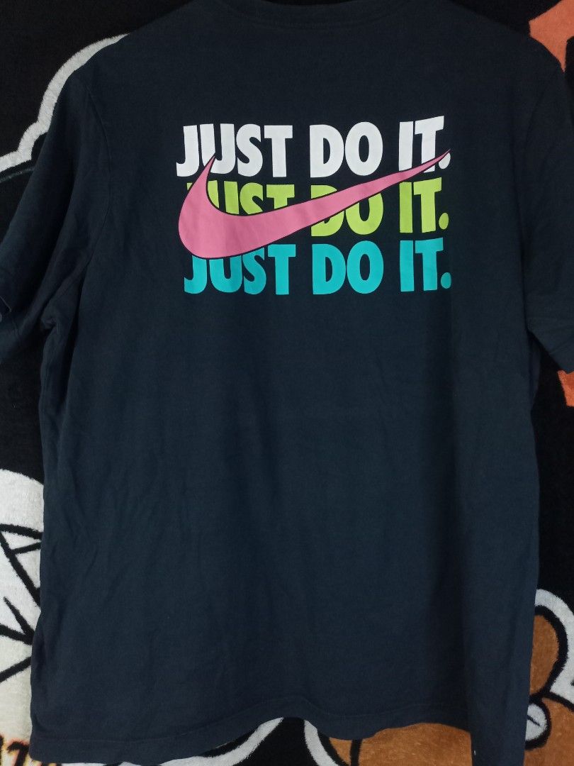 Nike Just Do It Tshirt (Category: Tshirts & Polo Shirts ) located in Castilla. Submitted by stignapamorma (Listing ID 1465684477, Image 2). Description: Size - 22x26.5 Condition - Excellent Color Rate - 9/10 Issue - None Price - 350+SF.