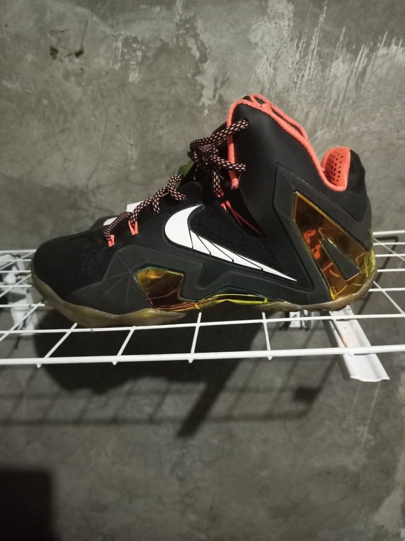 Nike Lebron 11 Elite Black Gold (Category: Sneakers) located in Mabalacat. Submitted by hasashoe (Listing ID 1465678818, Image 1). Description: SIZE ON PIC EXCELLENT CONDITION READY TO WEAR GOOD WORKING PERFORMANCE.