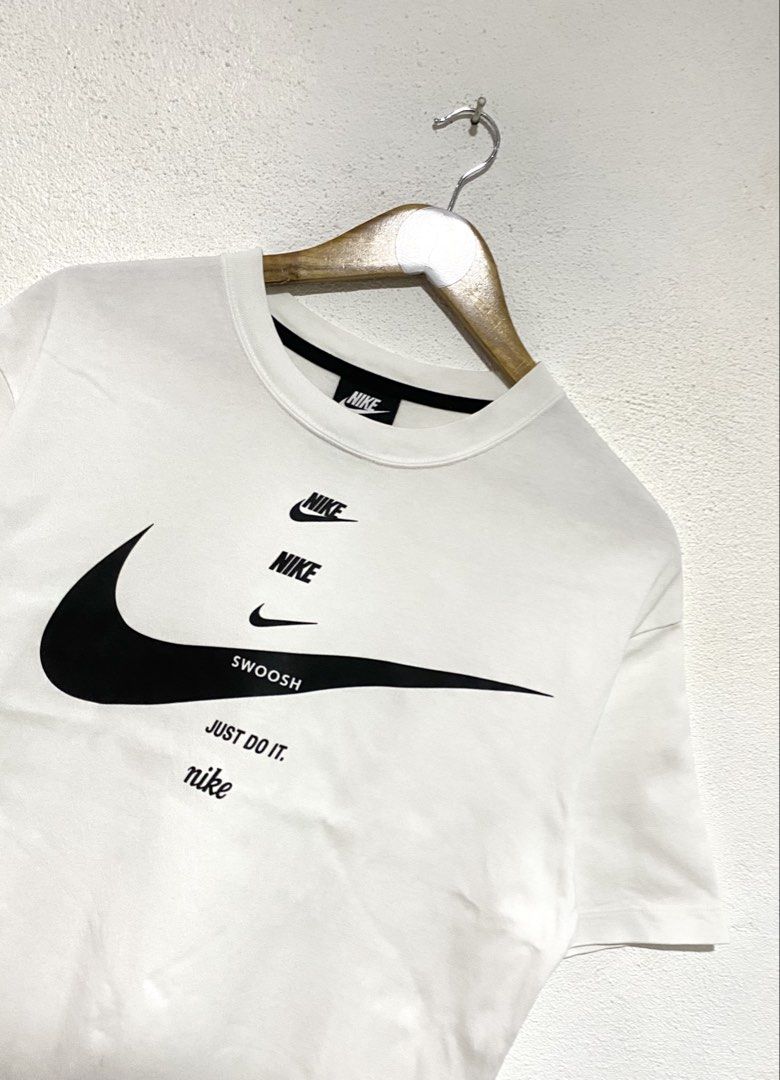 Nike Multi Logo Cropped Shirt (Category: Tshirts & Polo Shirts ) located in Goa. Submitted by dandd_thrift_goods (Listing ID 1465689390, Image 2). Description: ▪️ SIZE ON TAG: Medium ▪️DIMES: Length 25.6| Width 21 ▪️COLOR RATE: 10/10 ▪️CONDITION: 10/10 ▪️ISSUE: Need wash/Stain (Last pic).