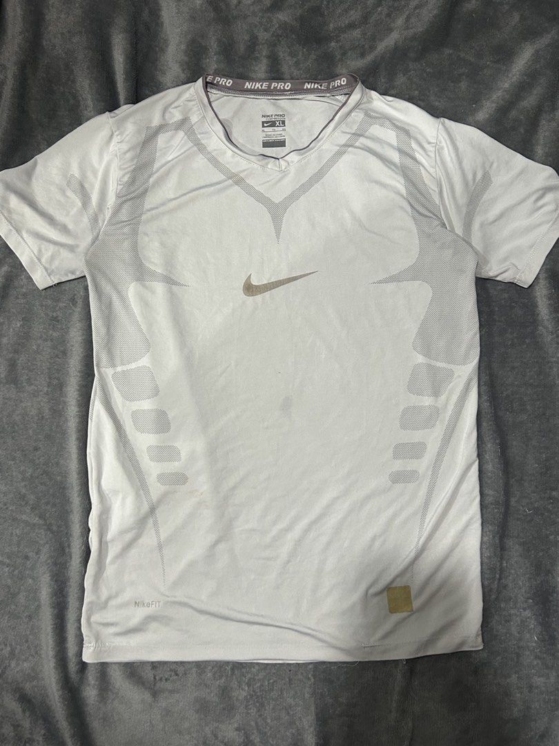 Nike Pro Compression Shirt (Category: Tshirts & Polo Shirts ) located in Quezon City. Submitted by bunnyrack.co (Listing ID 1465755324, Image 1). Description: .