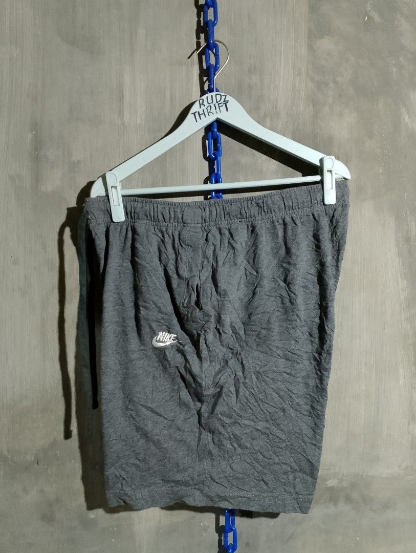 NIKE SHORT XL (Category: Shorts) located in Sorsogon. Submitted by rudzthrift360 (Listing ID 1465704864, Image 1). Description: .