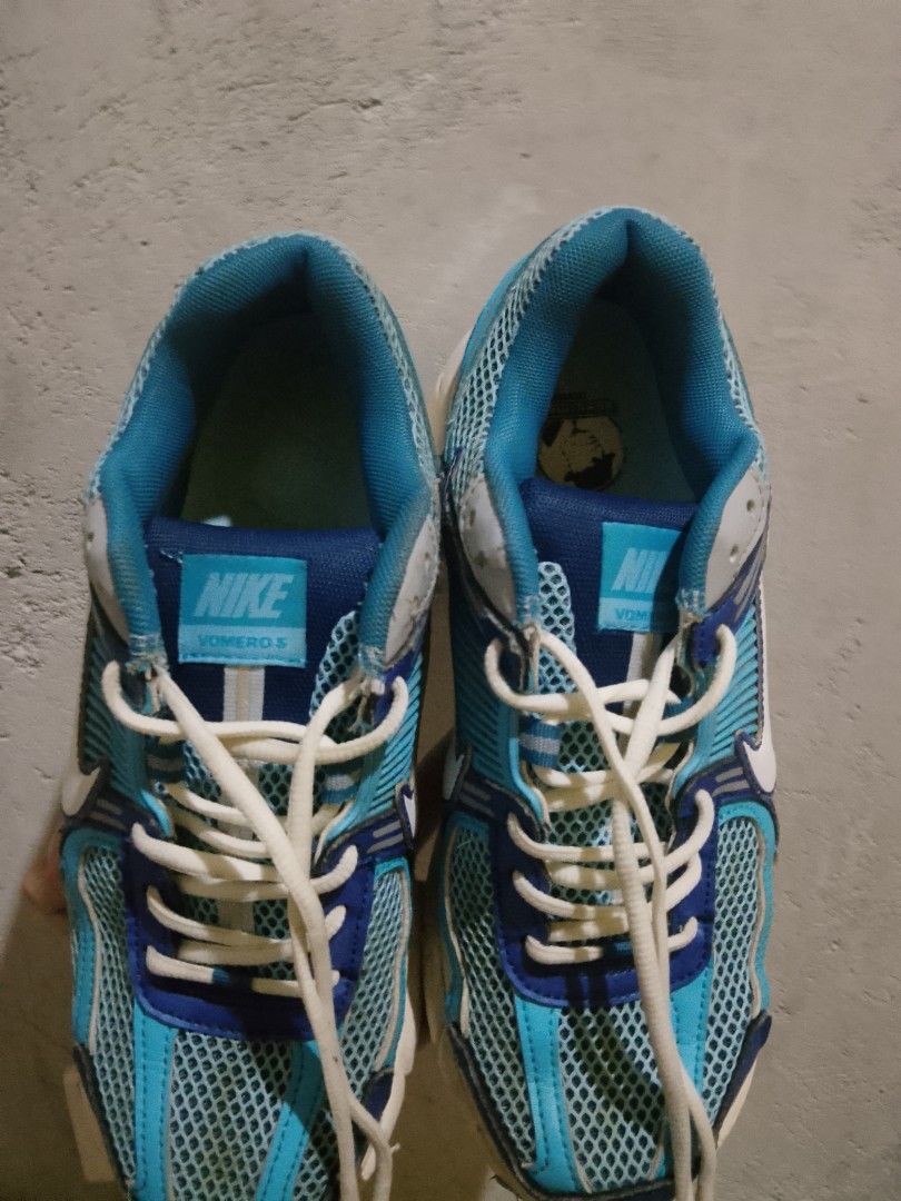 Nike Zoom Vomero 5 (Category: Looking For) located in Manila. Submitted by wildwater26 (Listing ID 1465631360, Image 3). Description: .