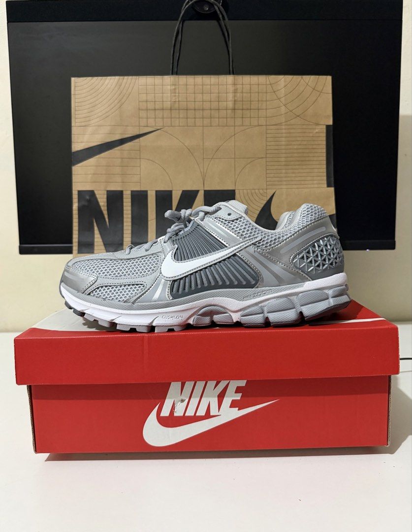 Nike Zoom Vomero 5 (Category: Sneakers) located in Caloocan City. Submitted by pairryhype (Listing ID 1465718428, Image 1). Description: Nike Zoom Vomero 5 Cool Grey Size 10.5 us Brandnew (Japan Release) Complete with paper bag 5200 php .