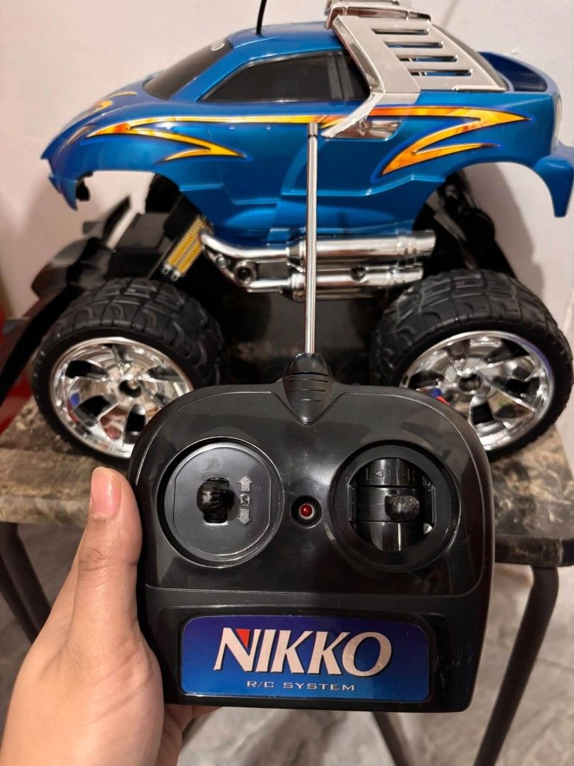 Nikko Morph Nator RC Car with Remote (Category: Remote Control Toys) located in Cavite. Submitted by l1ttlelulu (Listing ID 1465708428, Image 2). Description: Nikko Morph’nator Transforming RC — tested working with remote control — 1/12 scale — converts from a sleek car into high stance monster truck (see comsec for the vid) — wysiwyg as is / battery not included M: 1,680 First to pay basis via Gcash Location: General Trias Cavite MOD: J&T or Lal