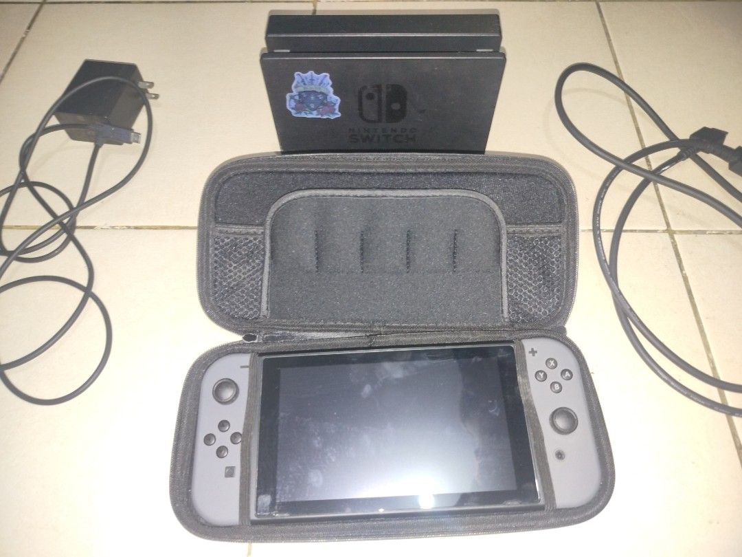 Nintendo Switch 1 V2 (Category: Other Gadgets) located in San Juan City. Submitted by aquarayus (Listing ID 1465590425, Image 3). Description: Nintendo Switch 1 V2 FULL PACKAGE Includes: Switch Dock HDMI Cable Type C Charger Switch Case Game (Monster Hunter Rise) Internal 32gb Memory with 120gb SD Card inside RFS: Di na nagagamit dahil sa work Preferred: Meetup around Ortigas or Greenhills.