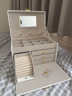 （分類：）位於 。 由 meimeicloset 提交（商品編號 1465599652，圖片 1）。簡介： 。