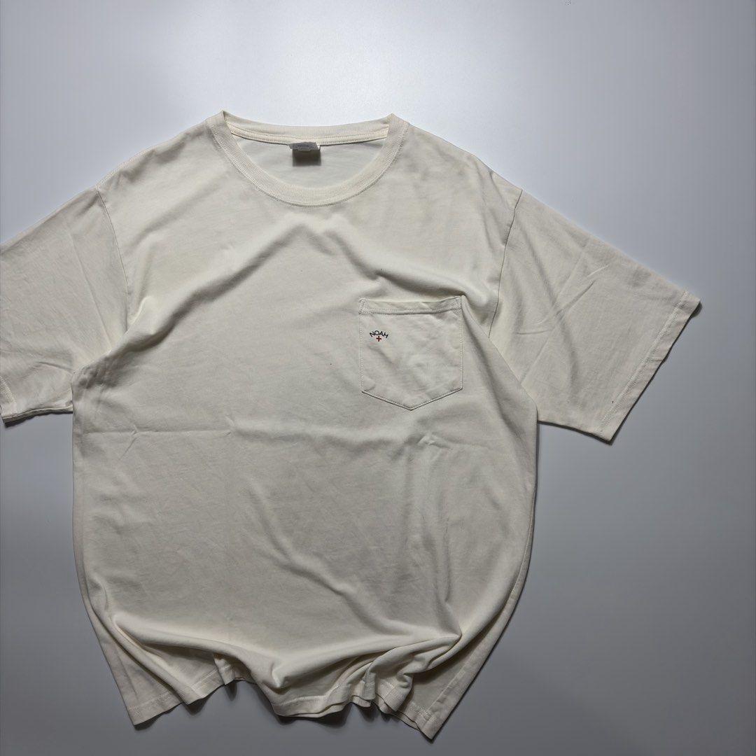 Noah Core Logo Pocket Tee (Category: Tshirts & Polo Shirts ) located in Makati City. Submitted by tulakngdamit.ph (Listing ID 1465737028, Image 2). Description: WTS! Noah Core Logo Pocket Tee Width: 22 Inches Length: 29 Inches Good Condition.