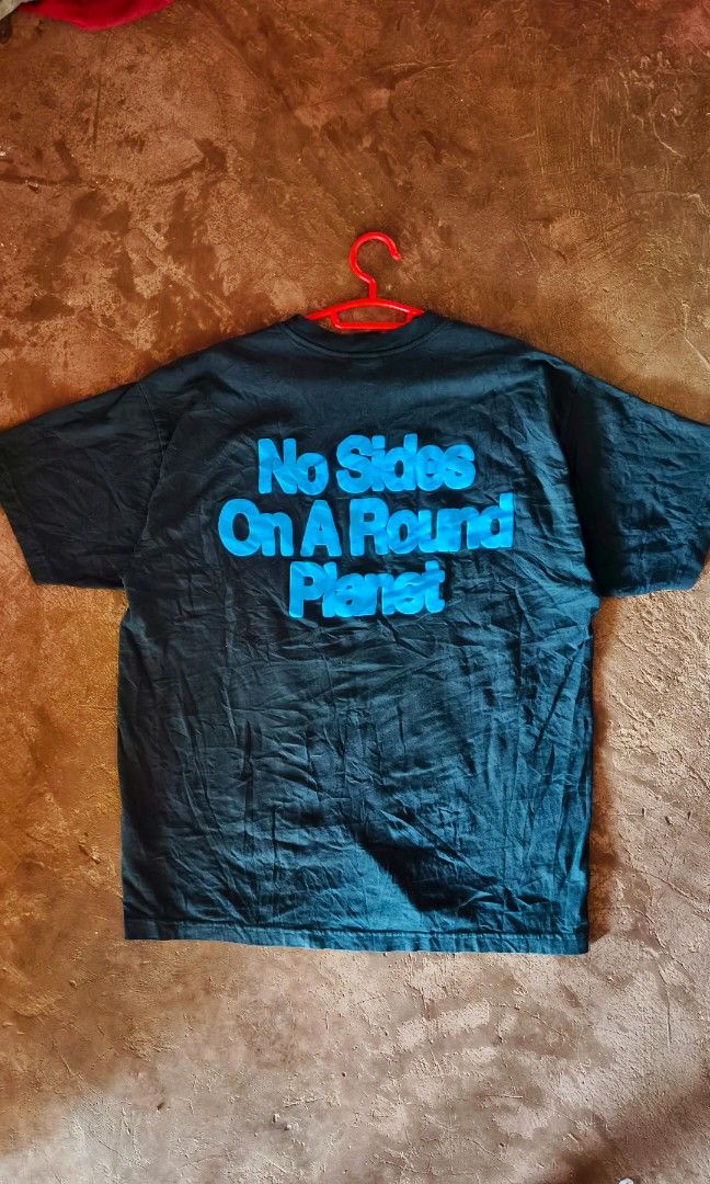 OBEY 'No Sides On Round Planet' (Category: Tshirts & Polo Shirts ) located in Manila. Submitted by mackussil (Listing ID 1465618010, Image 2). Description: OBEY "No Sides On Round Planet" Size. Large Dimes 24x29.5.