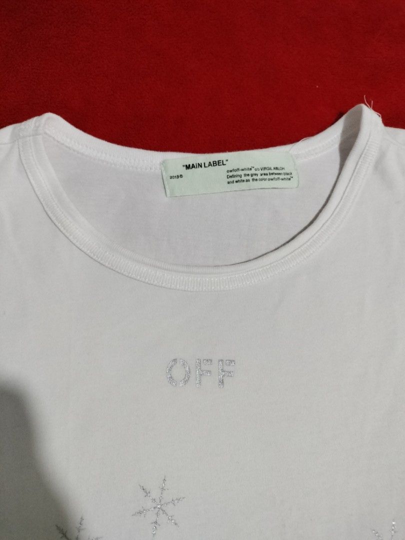 OFF WHITE (Category: Activewear) located in Quezon City. Submitted by dex.colletions (Listing ID 1465706887, Image 1). Description: authentic small qc.