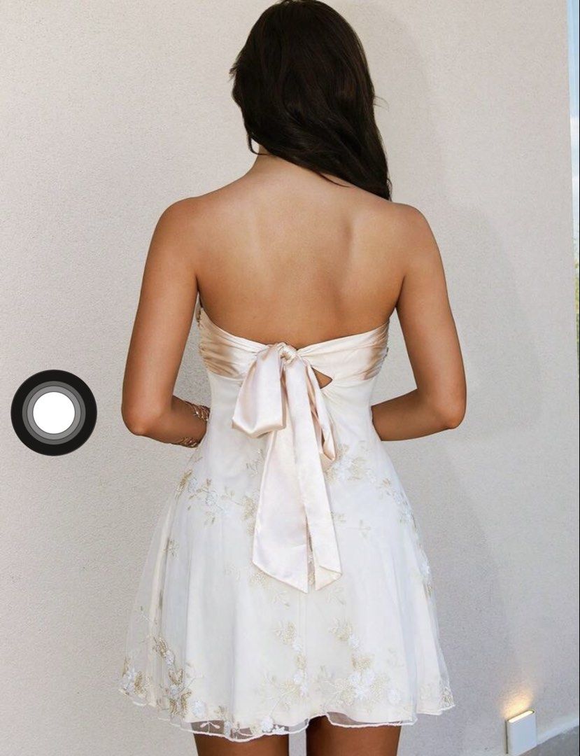 Off White Floral Embroidered Satin Patchwork Mini Dress (Category: Evening dresses & gowns) located in Angeles City. Submitted by krezzaaaa (Listing ID 1465712920, Image 2). Description: .