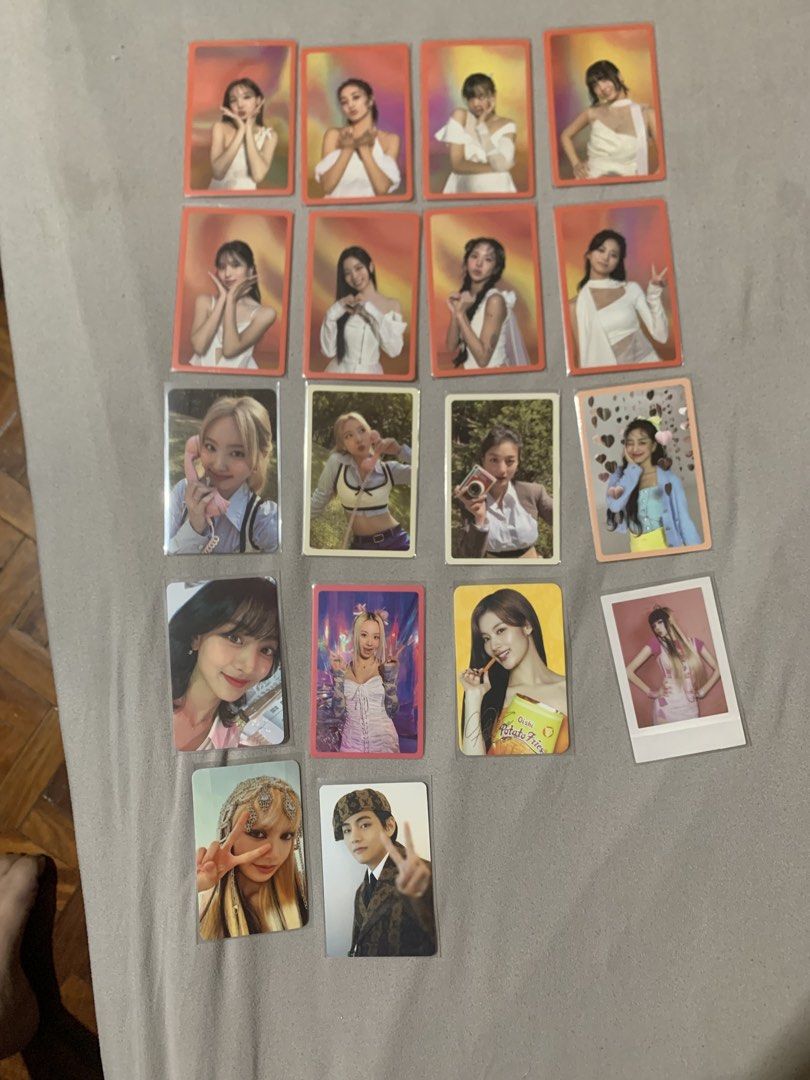 Official photocards (Multi groups) (Category: K-Wave Merchandise) located in Manila. Submitted by reinyyyday (Listing ID 1465698032, Image 1). Description: Official photocards (TWICE, SVT, ITZY, NCT, aespa, Newjeans) Starting price is 50 Message me for additional details and prices.