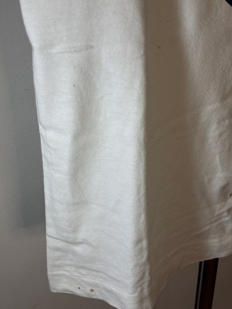 OG CDG (comme de garcon) Black Heart Shirt (Category: Shirts) located in Quezon City. Submitted by wear.again.ph (Listing ID 1465736945, Image 3). Description: 🩵 has stains but i think can be removed .