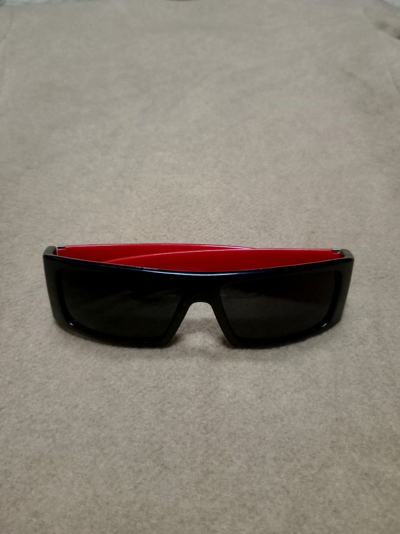 OG Locs Red Skull Sunglasses (Category: Sunglasses & Eyewear) located in Aguinaldo. Submitted by ukayandthrift (Listing ID 1465600891, Image 2). Description: .