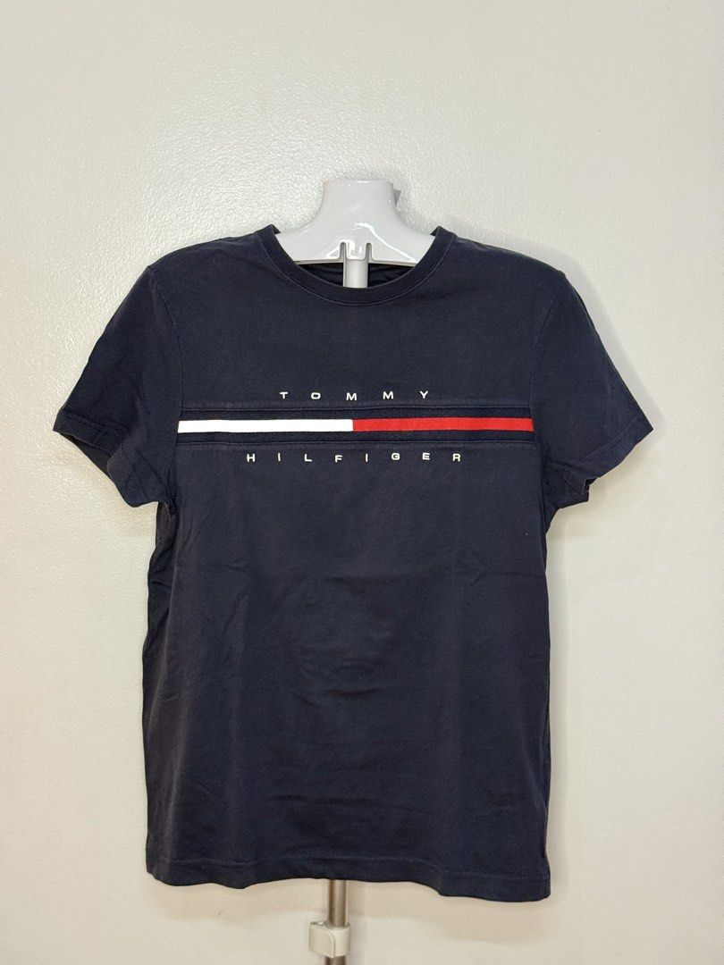OG Tommy Hilfiger Navy Blue Shirt (Category: Shirts) located in Quezon City. Submitted by wear.again.ph (Listing ID 1465734287, Image 2). Description: 🩵 negotiable Size: S-M.