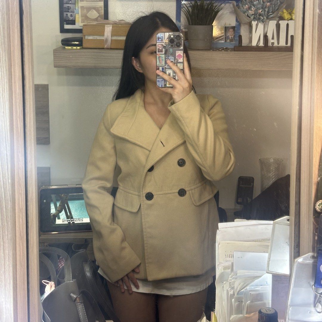 Old Navy Short Trench Winter Coat (Category: Coats, Jackets and Outerwear) located in Cainta. Submitted by yayitsianm (Listing ID 1465715788, Image 2). Description: .