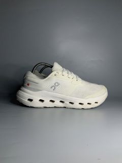 (Category: ) located in . Submitted by kalye_footwear (Listing ID 1465713928, Image 1). Description: .