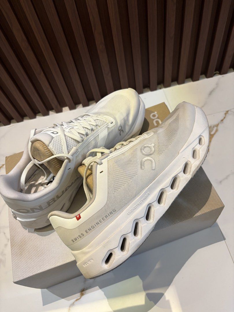 On Cloudsurfer Next White Men US 9.5 (Category: Sneakers) located in Villasis. Submitted by smnthg12 (Listing ID 1465673716, Image 2). Description: On Clouds ▪️On Cloudsurfer Next ▪️Size: US 9.5 MEN ▪️RFS: Not desired style.