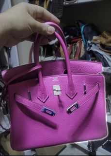 (Category: ) located in . Submitted by luxurybagphilippines_byqueen (Listing ID 1465595243, Image 1). Description: .
