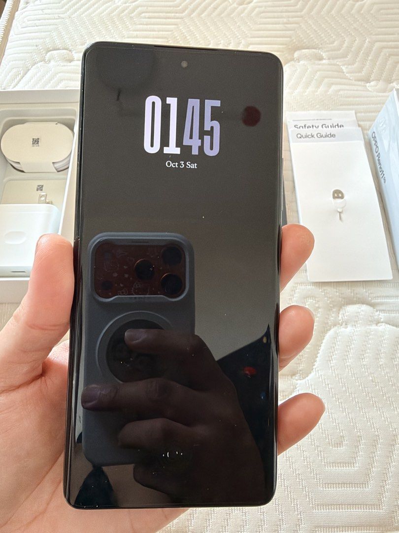 Oppo Reno11 5G (Category: OPPO) located in Las Pinas. Submitted by elenakrizzia (Listing ID 1465624729, Image 3). Description: Oppo Reno 11 5G , 12GB | 258 GB Color: Rock Grey Complete inclusions; * Unit & Case * Cord & Charging brick * Box & Manuals * Sim ejector * Receipt Bought only last JULY 2026 Lady owned Reason for selling: Rarely using it Open for SWAP with Samsung A series + cash..