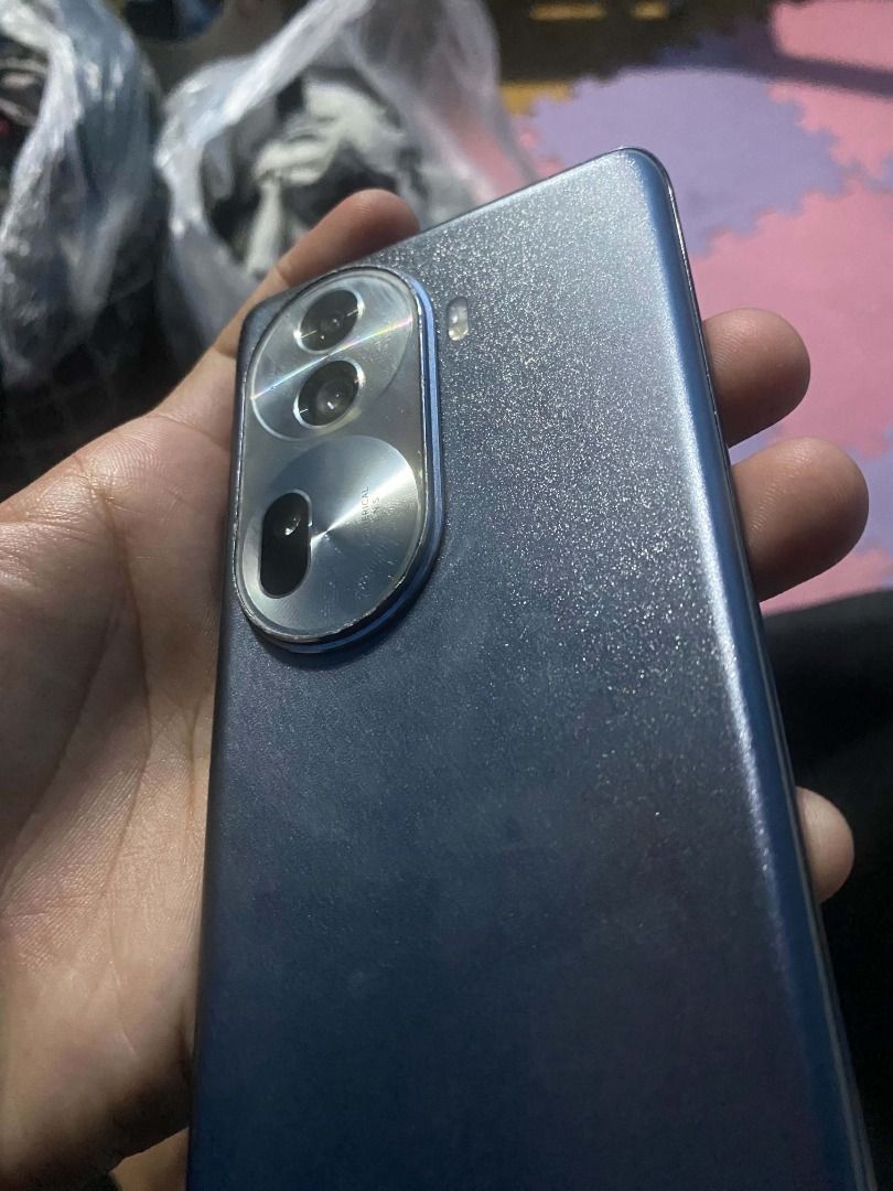 OPPO RENO 11 PRO 5G 12/512 (Category: OPPO) located in Quezon City. Submitted by daisuki3020 (Listing ID 1465609338, Image 3). Description: NEGOTIABLE .