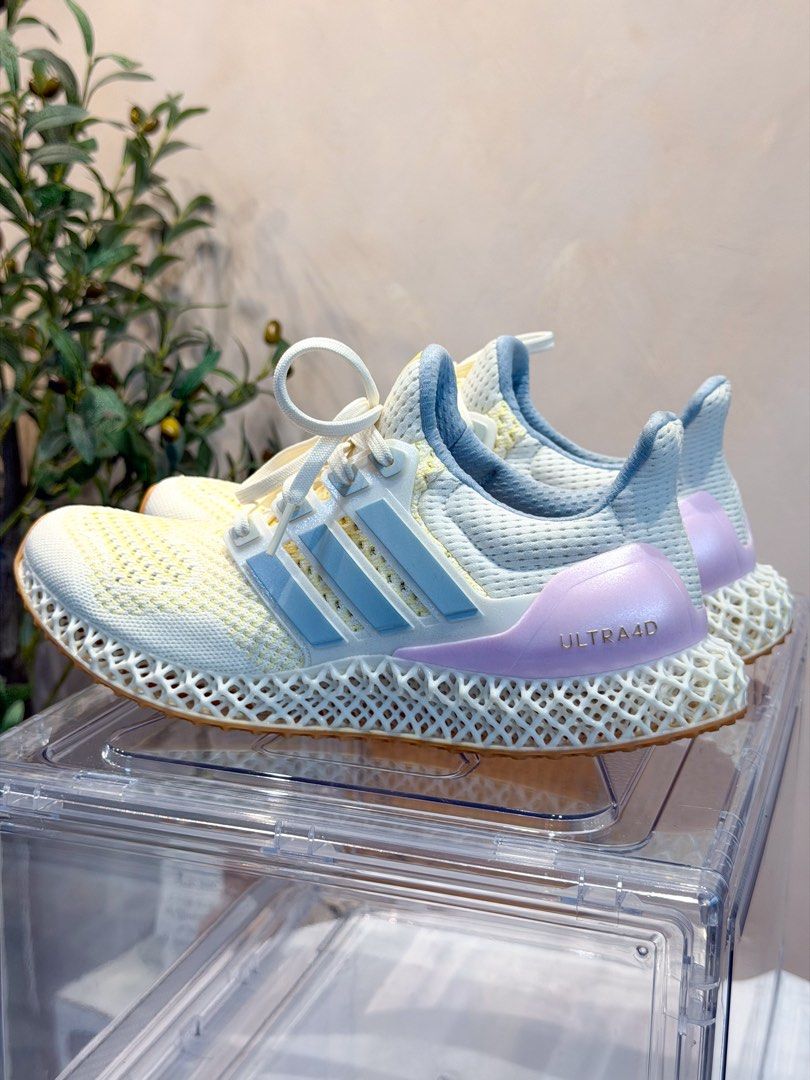 Original Adidas Ultra 4D (Category: Sneakers) located in San Pedro. Submitted by maylynart09522 (Listing ID 1465660135, Image 3). Description: Original Adidas Ultra 4D • size 8 (us) • like new, pero matagal to nakastock lang sa acrylic box • no box included • free acrylic box • 9/10 condition ₱7,000 + shipping fee (slightly negotiable) offer lang kayo pag usapan natin 📍SAN PEDRO LAGUNA.