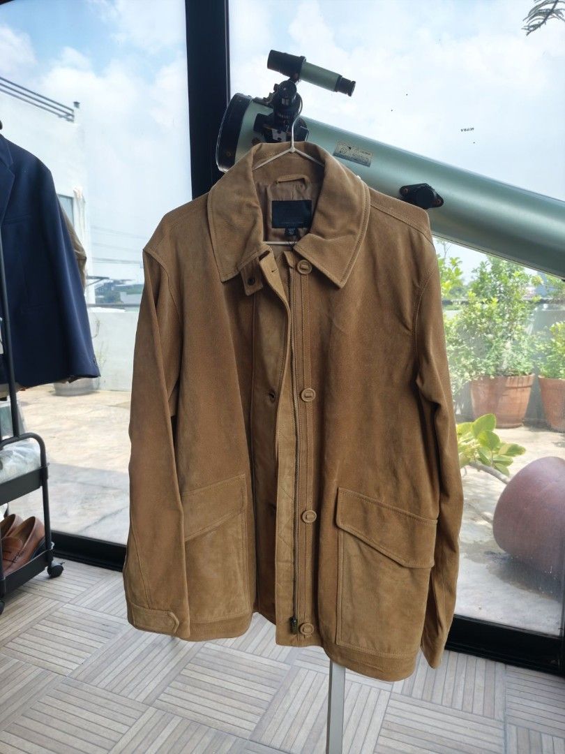Original Zara Suede Jacket Coat with Box - Size M (Category: Coats, Jackets and Outerwear) located in Quezon City. Submitted by hollowwillow (Listing ID 1462040884, Image 3). Description: - Zara Tan Suede Effect Jacket - Size: Medium (M) ❌️ original price on tag: 11,595 🤑 - comes with box - Features button closure - Two front pockets - Perfect for layering - Brand new, never worn.