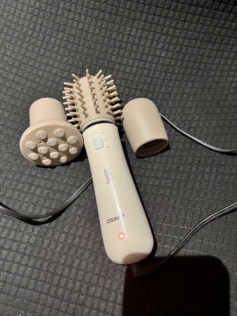 OSIM uDolly Handheld Massager – Complete Set (Category: Beauty & Health Services) located in Taguig. Submitted by fifileen (Listing ID 1465700220, Image 3). Description: OSIM uDolly Handheld Massager ✅ Original OSIM ✅ Includes massage attachments ✅ Includes power adapter ✅ Powers on and working ✅ Clean and well-kept Face massage, scalp massage, head massage Works very well ₱3,000 negotiable Buyer may test upon meetup..