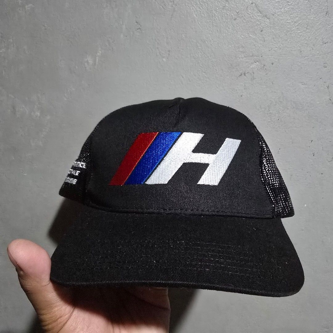 OTTO Cap Black Mesh Snapback with Embroidered H Logo (Category: Caps & Hats) located in Quezon City. Submitted by SuotKalyeManila (Listing ID 1465602180, Image 2). Description: Manage your expectations ukay ukay caps po ito at hindi po brand new pero minsan mga flaws pero wearable naman ang presyo po ay depende sa kondisyon ng cap Condition: Excellent Size: One Size Fits All Color Rate: 9.5/10 No Issue Laba na po and ready to wear pm for details.