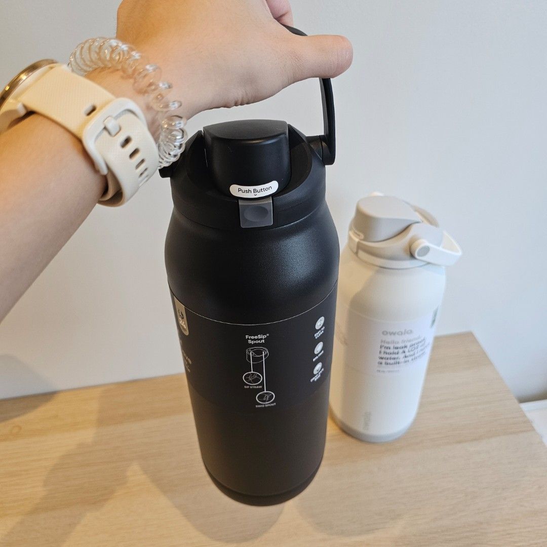 Owala Freesip Sway 64oz (Category: Water Bottles & Tumblers) located in Manila. Submitted by findsbyseelee (Listing ID 1465634793, Image 3). Description: Onhand! Brand new and authentic from US! Your new pickleball buddy 🏓💦 Perfect for pickleball, gym sessions, hikes, or any workout where you need LOTS of hydration. 💪🏻 Price is fixed na po, no more lp 🙏 For proof of transactions, please visit our FB page, SeeLee Finds. Give us a follow too! 