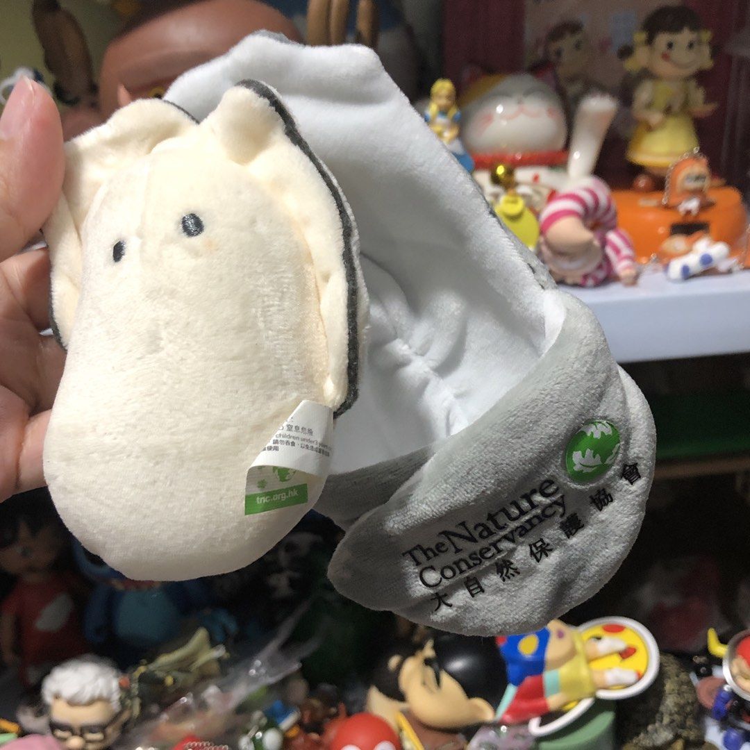 Oyster Charm (Category: Plushies & Soft Toys) located in Quezon City. Submitted by kitsune.treasures (Listing ID 1465651346, Image 3). Description: *First to pay policy! *1 day reservation only. Failure to pay on time, auto cancel. 📍Quezon City * MOD: J&T | Lalamove * MOP: GCASH | BPI 📦ON HAND AND READY TO SHIP! CONDITION: WHAT YOU SEE IS WHAT YOU GET. Dimensions: Kindly check the photos for the actual measurements. Please check all the photos 