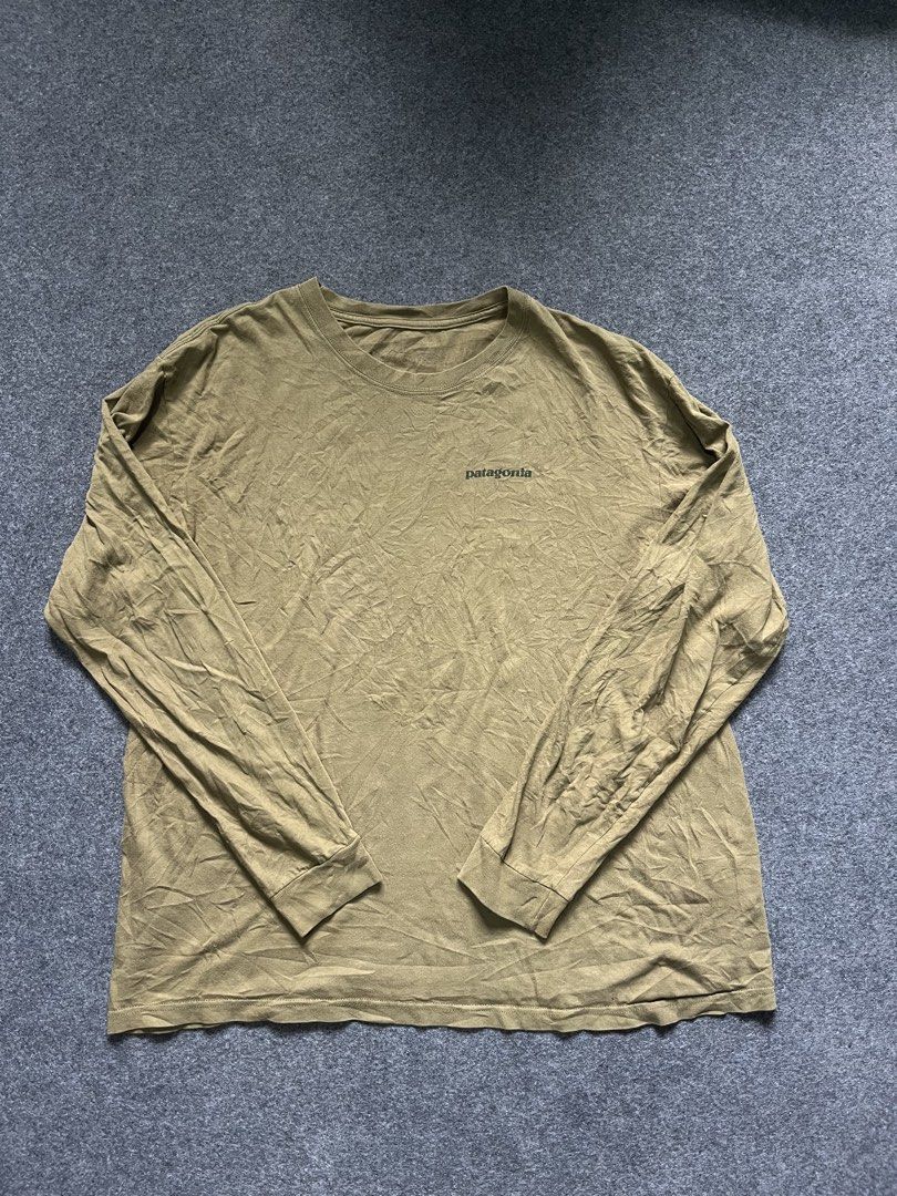 Patagonia sweatshirt olive (Category: Coats, Jackets and Outerwear) located in Lapu Lapu. Submitted by jhonrener41426 (Listing ID 1465023853, Image 2). Description: Fit to large Waist-22 Length-27 Excellent condition Color rate 9.8/10 Authentic Color olive Issue none .