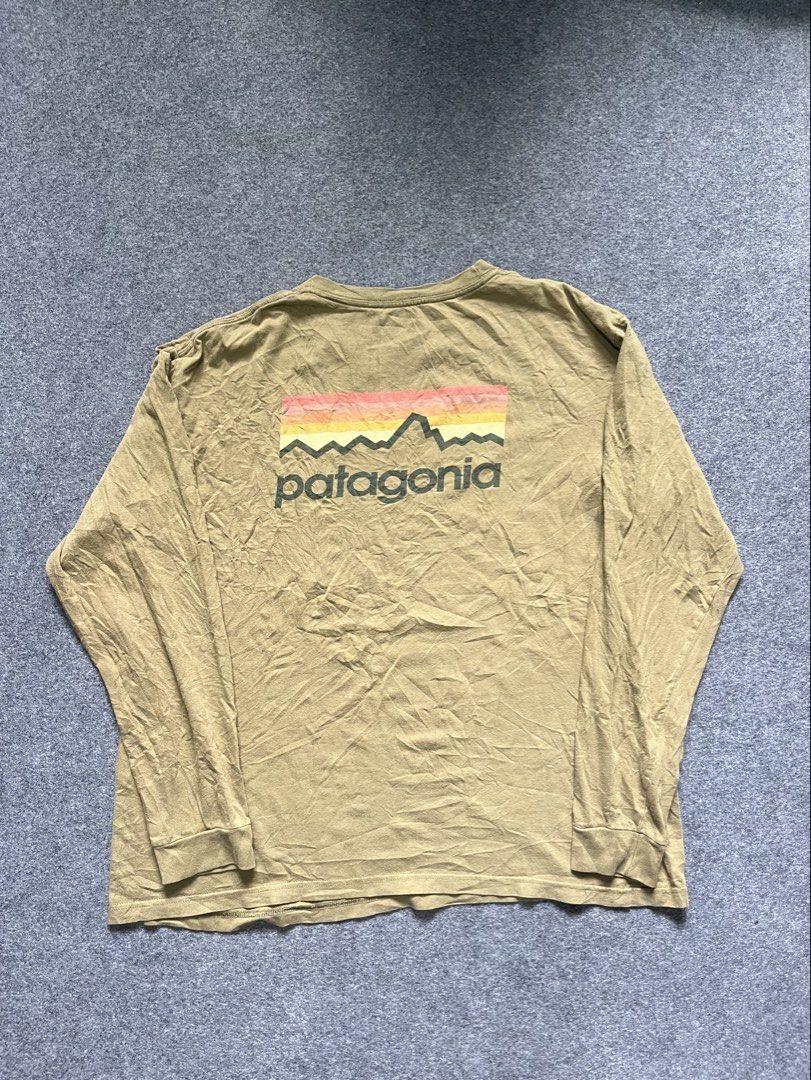 Patagonia sweatshirt olive (Category: Coats, Jackets and Outerwear) located in Lapu Lapu. Submitted by jhonrener41426 (Listing ID 1465023853, Image 1). Description: Fit to large Waist-22 Length-27 Excellent condition Color rate 9.8/10 Authentic Color olive Issue none .