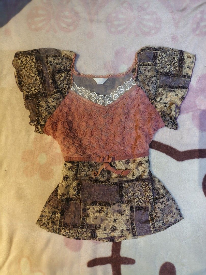 PATCHWORK FAIRY TOP (Category: Activewear) located in Manila. Submitted by yuzukisaionji.ph (Listing ID 1465675608, Image 2). Description: .