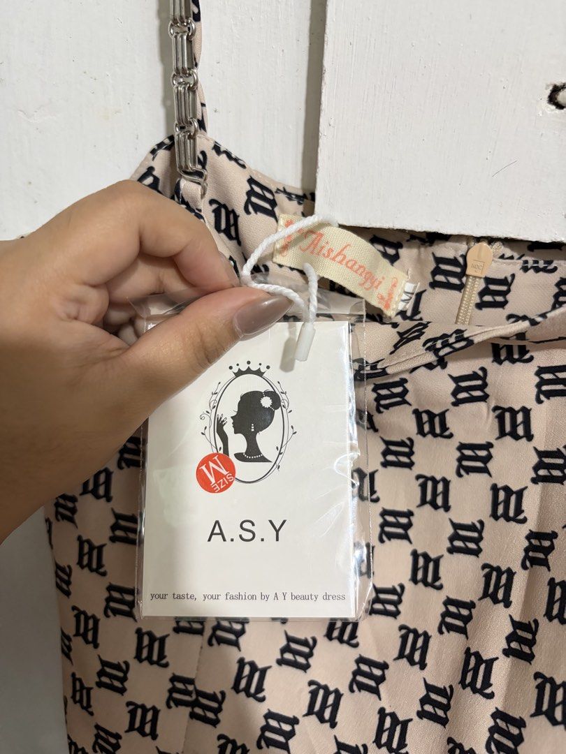 Pattern Rompers (Category: Rompers) located in Quezon City. Submitted by berrystrawng (Listing ID 1465709258, Image 2). Description: .