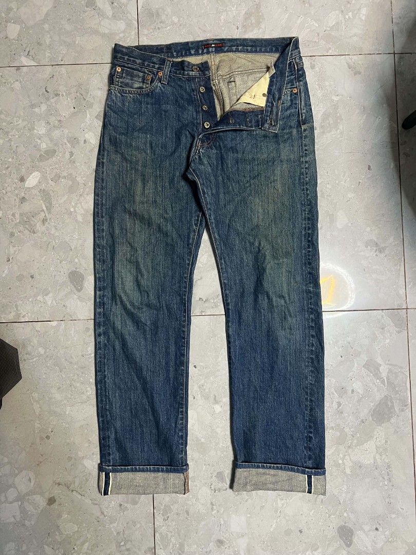 Paul Smith red ear (Category: Jeans) located in General Santos City (Dadiangas). Submitted by rexthegreat (Listing ID 1465728083, Image 1). Description: SELVEDGE HARD DENIM AS NEW CONDITION.