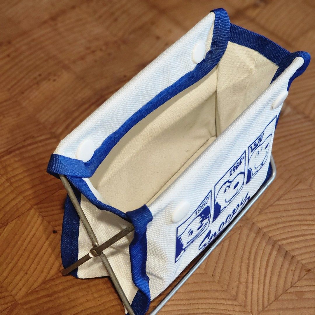 Peanuts Snoopy Vintage Multi-Purpose Folding Mini Basket Storage (Category: Character Goods) located in Binan City. Submitted by dottienook (Listing ID 1465701347, Image 2). Description: Peanuts Snoopy Vintage Multi-Purpose Folding Mini Basket / Storage sf at buyers expense.