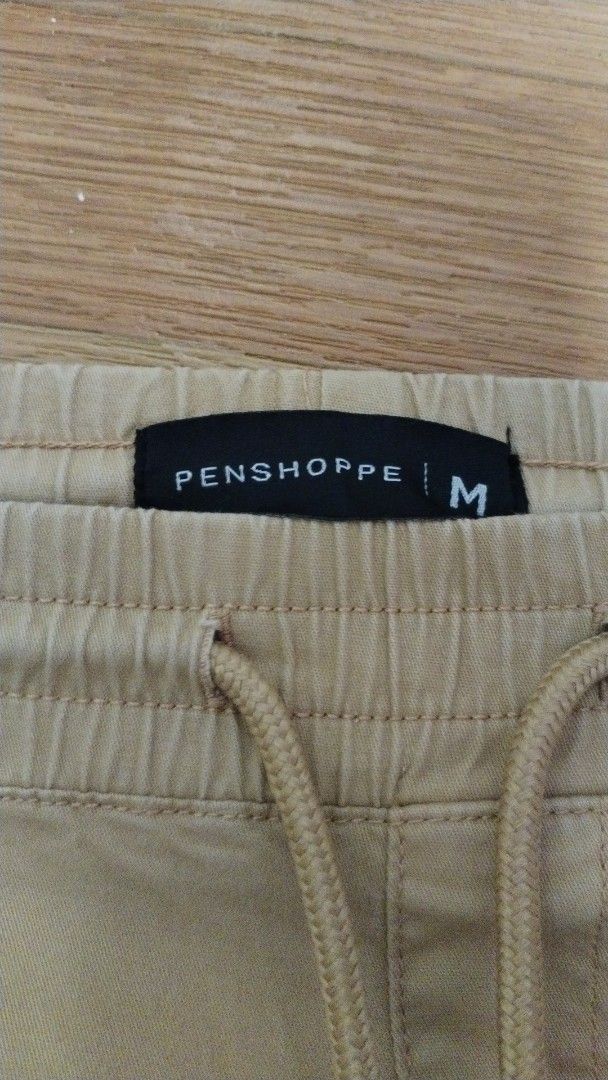 Penshoppe Khaki Drawstring Casual Pants (Category: Chinos) located in Manila. Submitted by dsean22 (Listing ID 1465702435, Image 3). Description: Penshoppe khaki pants Size Medium 30 waist (stretchable) With drawstring 35 inches length.