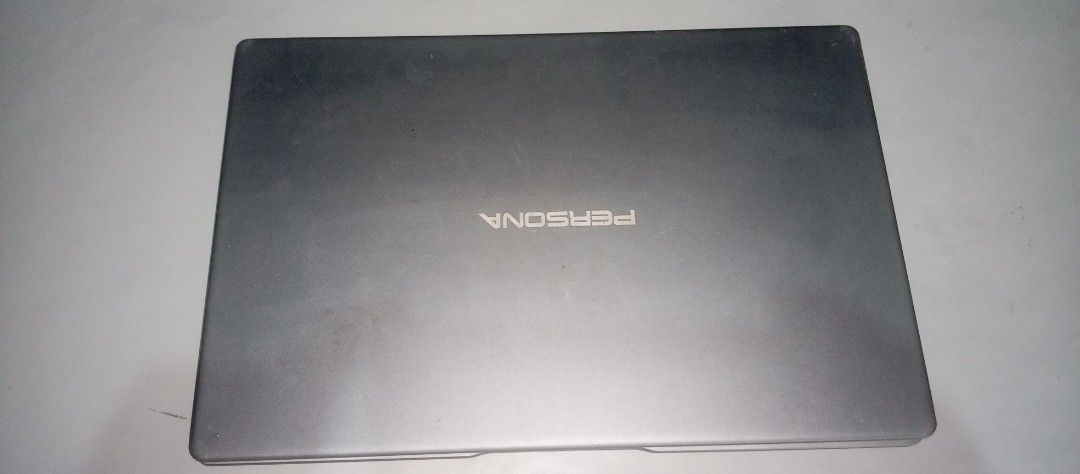 Persona Laptop Grey Notebook (Category: Laptops & Notebooks) located in Manila. Submitted by danniel1989 (Listing ID 1465616849, Image 2). Description: sale defect charging pin lang sira i3 10gen 4gb ram 256gb nvme cavite area only....