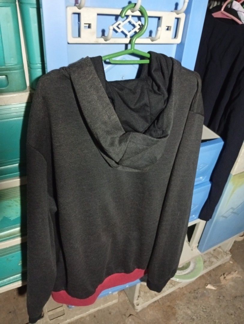 Petrol Zip Hoodie XL (Category: Coats, Jackets and Outerwear) located in Manila. Submitted by cheeey_18 (Listing ID 1465636859, Image 2). Description: .