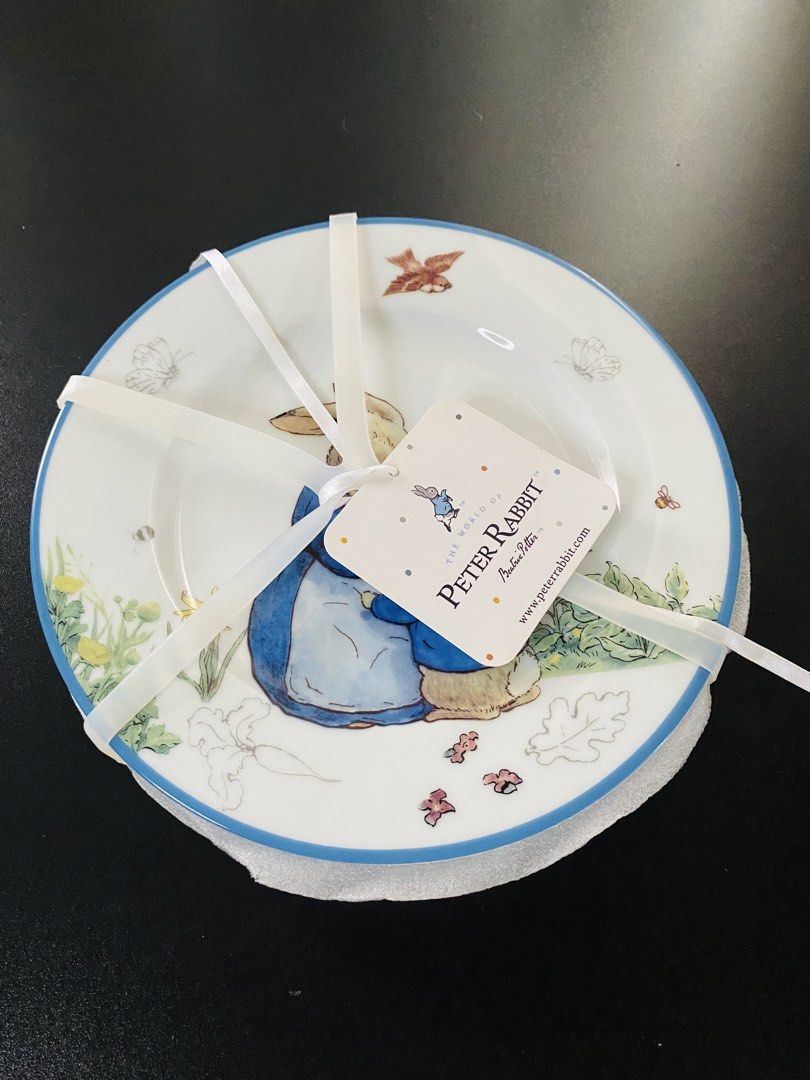 Petter Rabbit Salad Plate (Category: Dinnerware & Cutlery) located in Manila. Submitted by glen_n (Listing ID 1465721631, Image 1). Description: 🐰Petter Rabbit Salad Plate set of 4 (ceramic) Size: 8” Brand New / Never Used – only opened and stored ✅ No cracks, chips, or damage ✅ Dishwasher & microwave safe Received as a gift last Christmas, Selling because I’m decluttering and unfortunately won’t be using it. 🚚Strictly for pick-up or Lalamove o