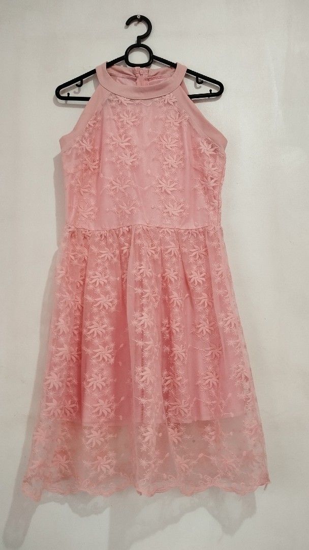 Pink Halter Lace Dress (Category: Dresses) located in Tagum. Submitted by cloverz888 (Listing ID 1465584995, Image 1). Description: Pink Halter Lace Dress * sf will be handled by the buyer * worn only ONCE Price: 100 Location: Tagum City, Davao del Norte MOD: J&T, LBC MOP: GCash, GoTyme.