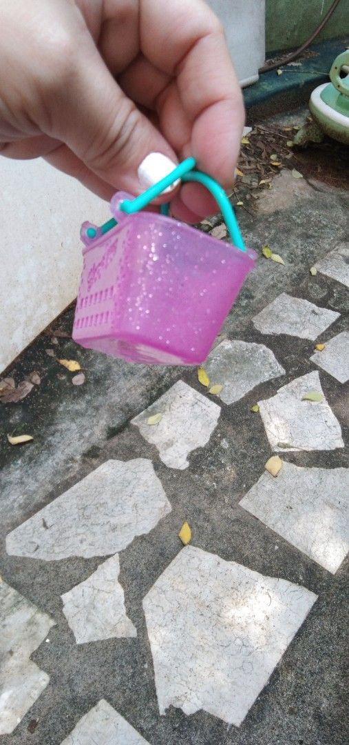 Pink shopping basket shopkins (Category: Kids Toys) located in Quezon City. Submitted by eidorableshop (Listing ID 1465596440, Image 2). Description: .