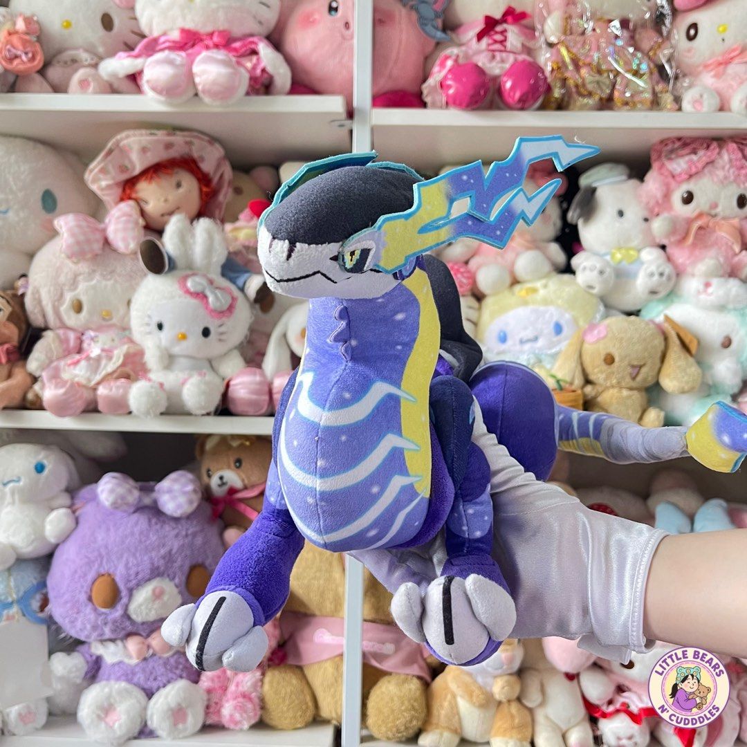 Pokemon Center Original Miraidon Plush (Category: Plushies & Soft Toys) located in Manila. Submitted by littlebearsncuddles (Listing ID 1465596402, Image 1). Description: 🏷️ Without paper tag 🌸 10/10 condition 🌸 size: around 27 inches feet to tail tip 🌸 Without Issues - articulated tail 🍬 Brand: Pokemon Center .